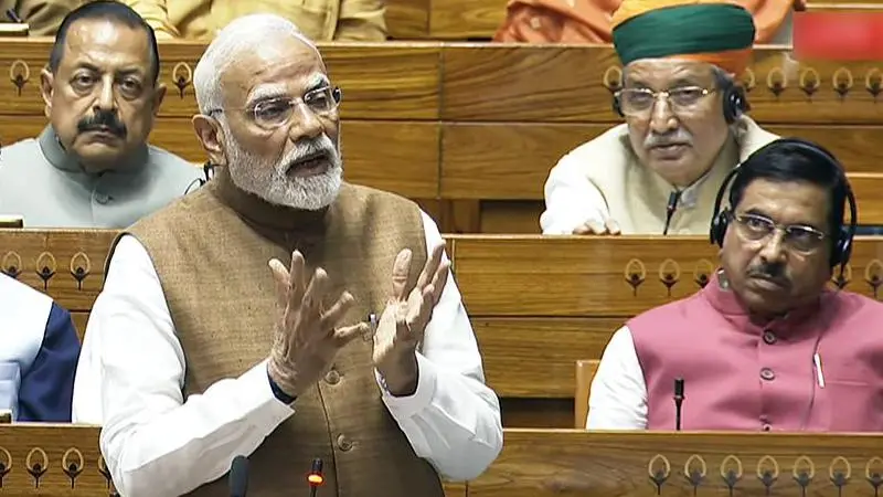 ‘ऑपरेशन सिंदूर’ पर क़रीब दो घंटे चला पीएम मोदी का भाषण, मगर इन सवालों का नहीं मिला सीधा जवाब