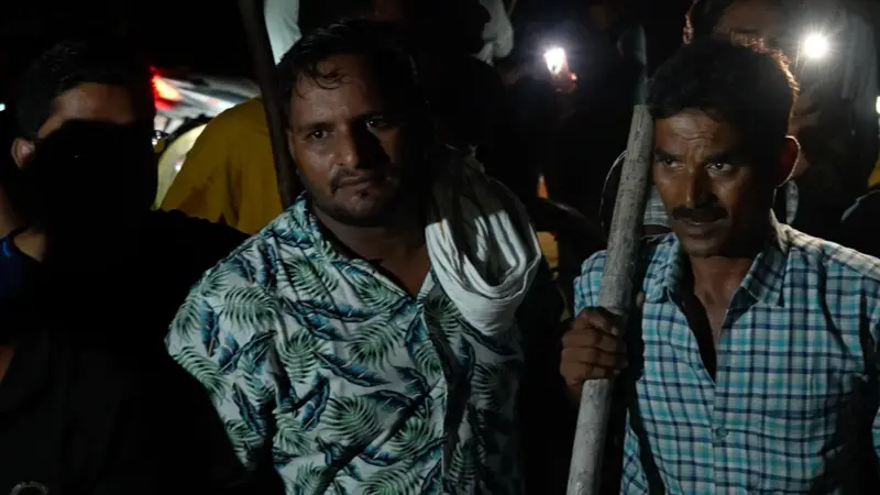 पश्चिमी उत्तर प्रदेश: आसमान में ड्रोन, ज़मीन पर ख़ौफ़